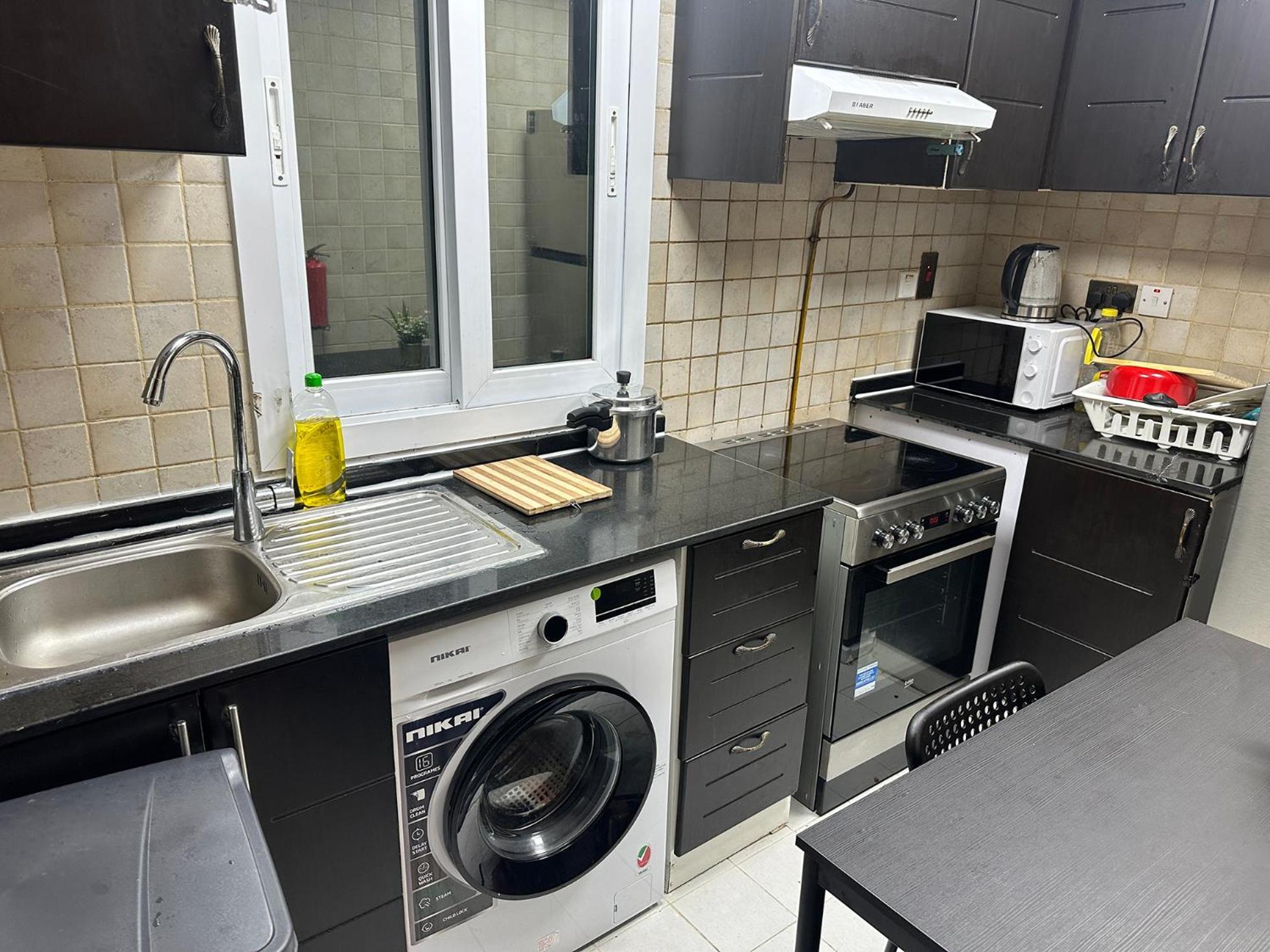 Alloggio in famiglia Partition In Al Seef Near Burjuman Metro Dubai