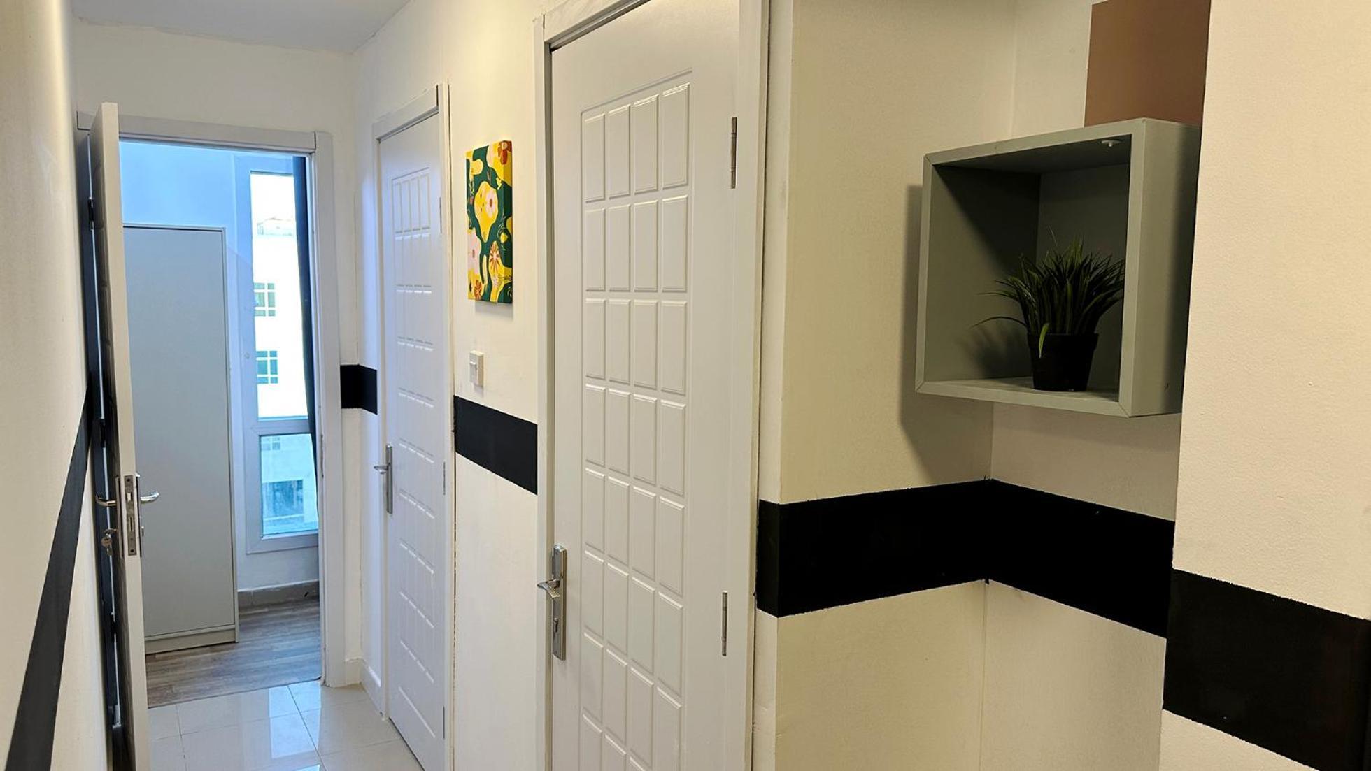 Alloggio in famiglia Partition In Al Seef Near Burjuman Metro *
